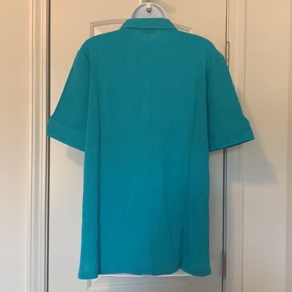 Orvis blue collared half button textured top - Picture 6 of 9